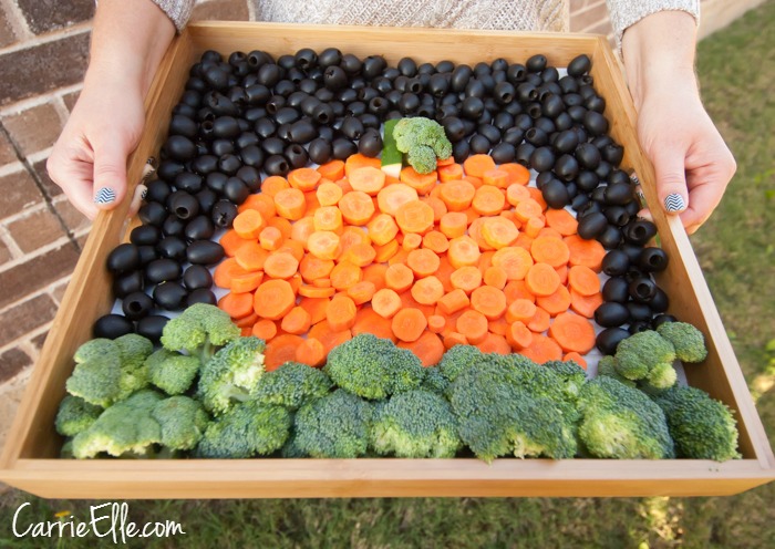 Fall Themed Vegetable Platter - This veggie tray is the perfect table decoration for any Fall or Halloween party.