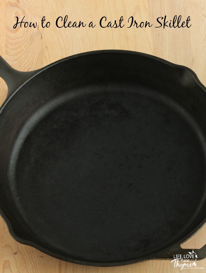 How to Clean a Cast Iron Skillet 2